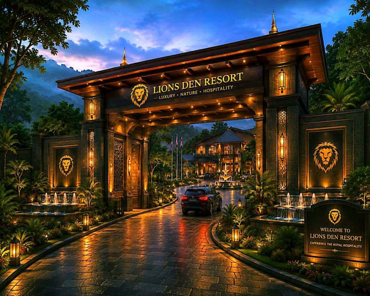 Lions Den Courtyard Dining